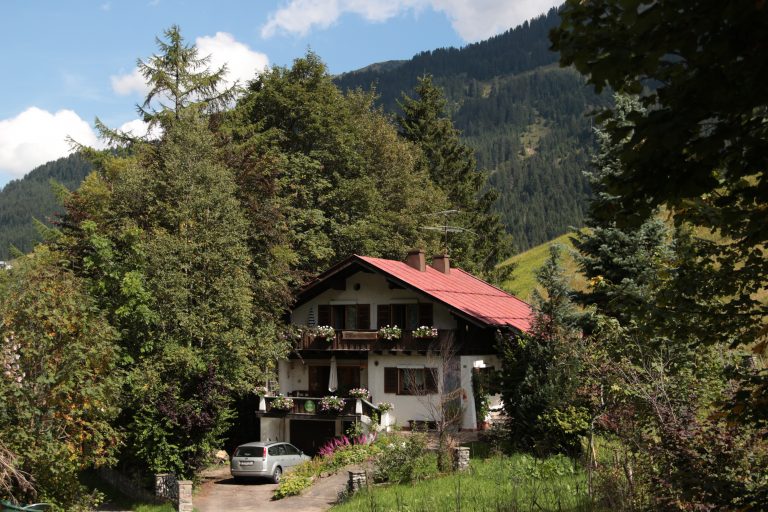 Gästehaus Arnika Kleinwalsertal MIttelberg Ferienwohnung Vermietung
